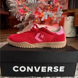 NIB Converse Run Star Trainers
